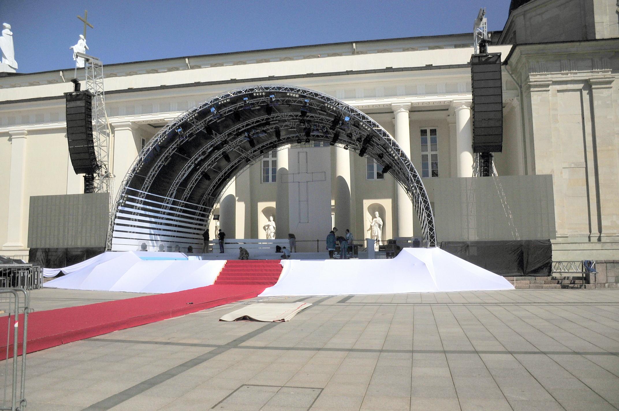 ����: obzor.lt