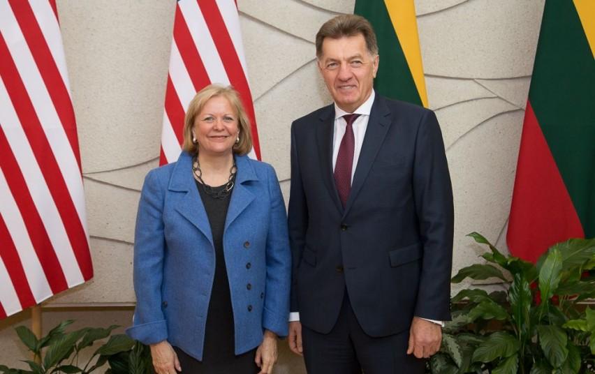 ����: obzor.lt