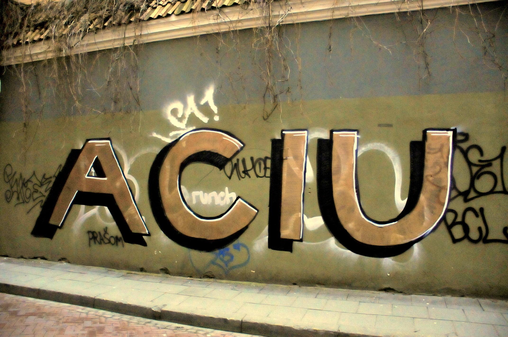 ����: obzor.lt