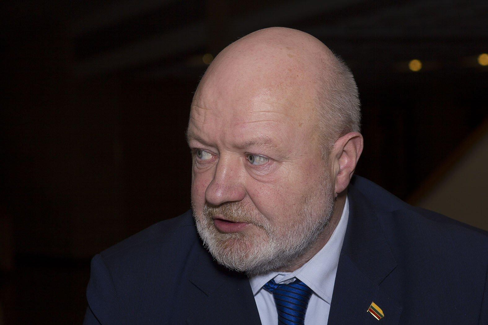 ����: obzor.lt