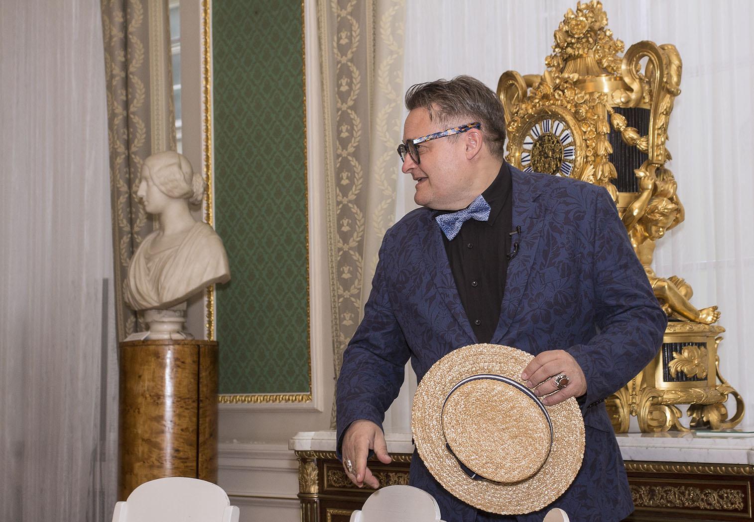 ����: obzor.lt