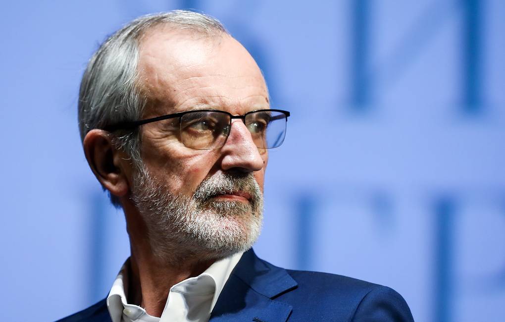 ����: obzor.lt