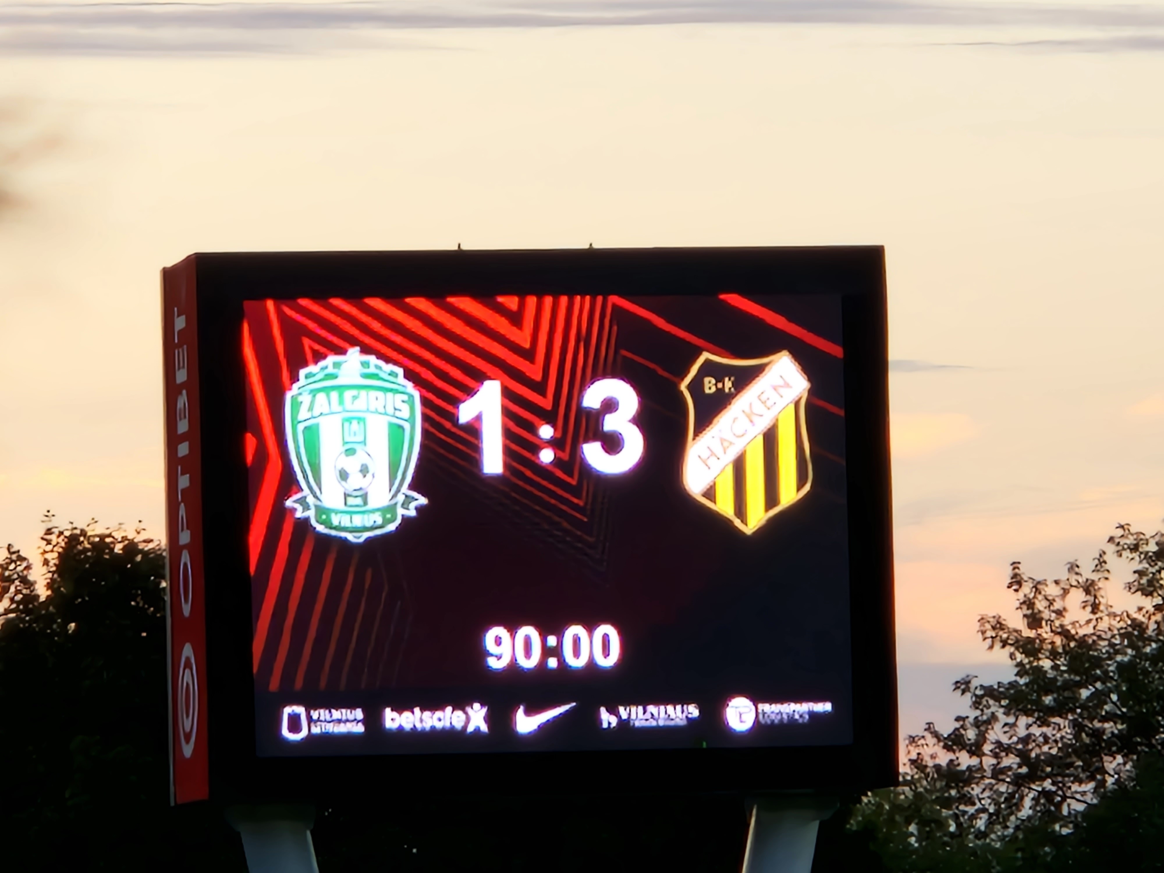 ����: obzor.lt