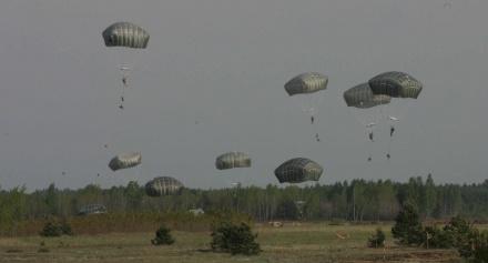 «Железный волк» у границ РФ: в Литве начались крупнейшие учения НАТО