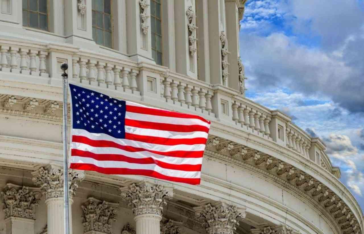 ����: obzor.lt