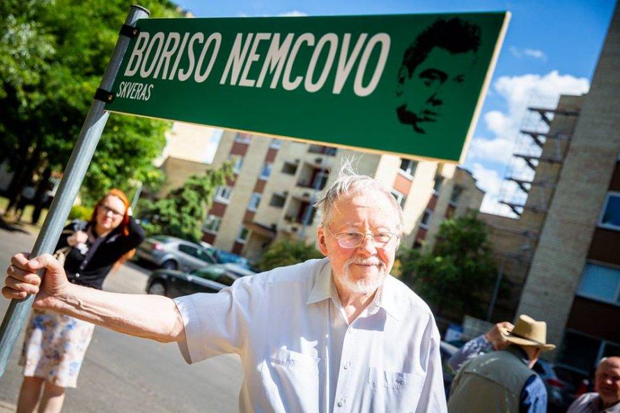 ����: obzor.lt