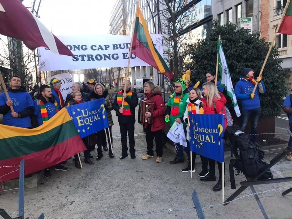 ����: obzor.lt