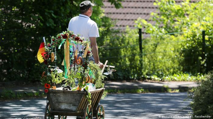 ����: obzor.lt