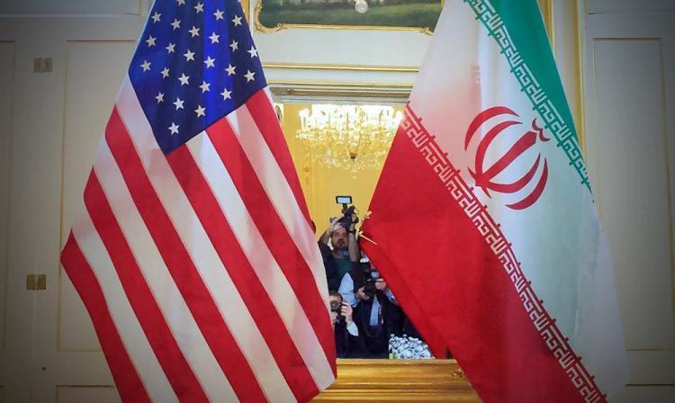 США ввели широкие санкции против финансового сектора Ирана