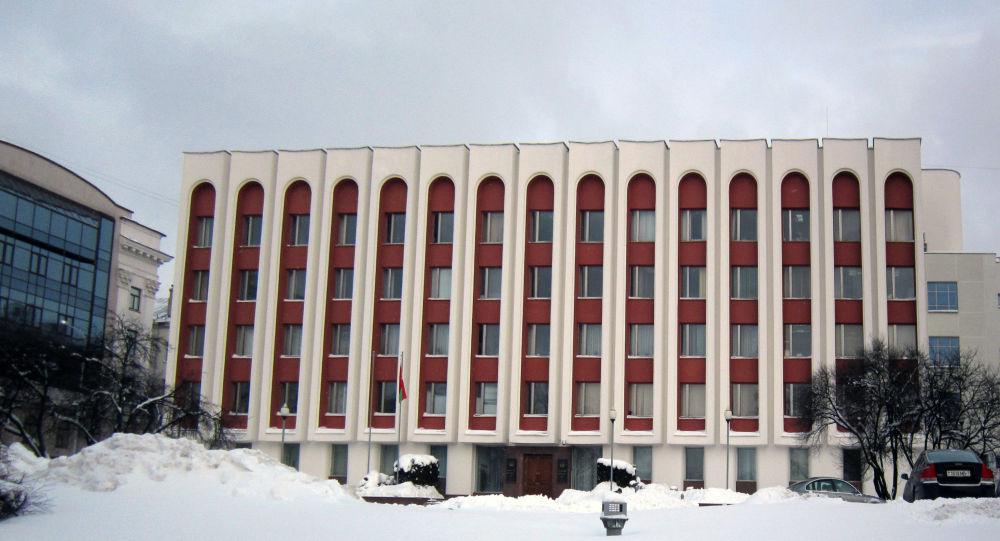 ����: obzor.lt