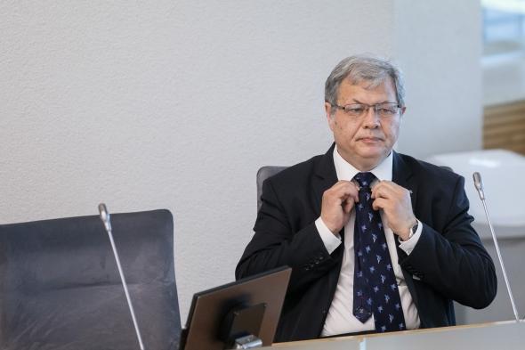 ����: obzor.lt