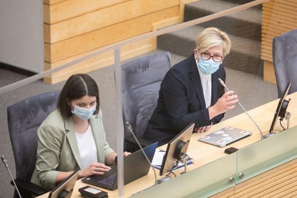 ����: obzor.lt