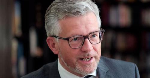 ����: obzor.lt