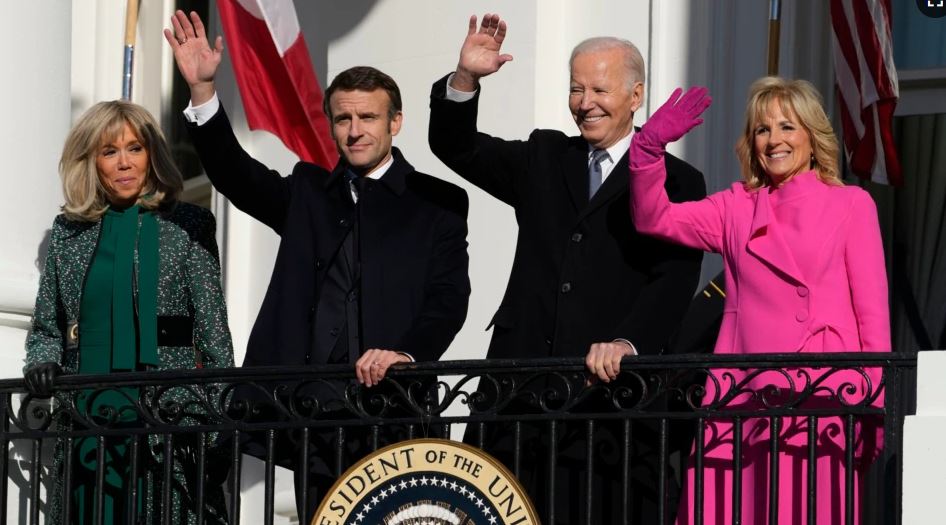 ����: obzor.lt