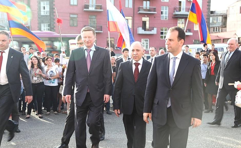 Об открытии Международного гуманитарного фонда «Мир»