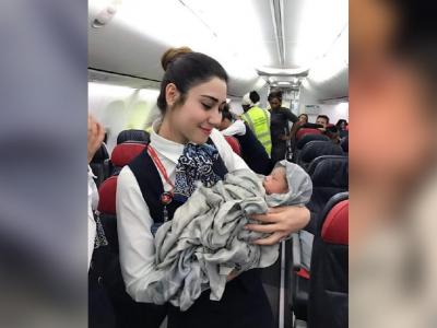 Женщина родила в самолёте на высоте 13 километров