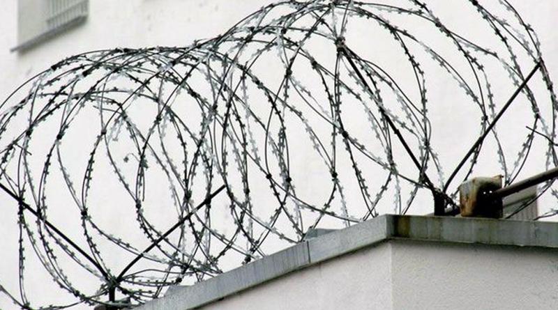В Беларуси заключенные пытались сбежать из колонии на тракторе