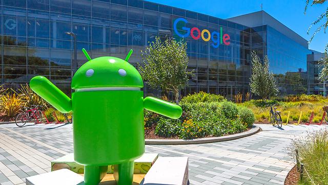 Евросоюз оштрафовал Google на 2,7 млрд долларов за монополию