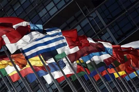 Держава наша: Почему огромные империи не смогли дожить до наших дней