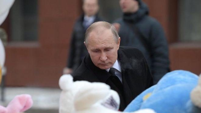 Пожар в Кемерове: прилет Путина и стихийный митинг